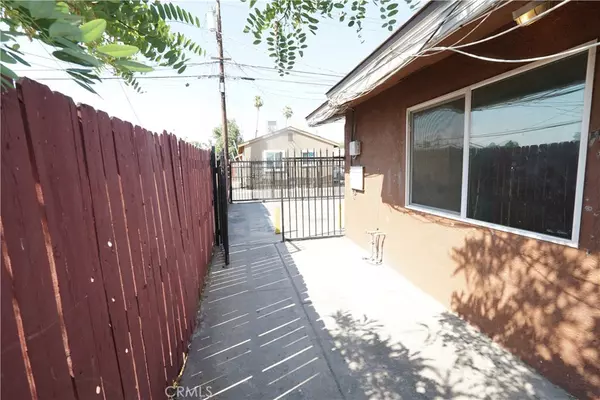 Bakersfield, CA 93305,1108 Monterey ST #A