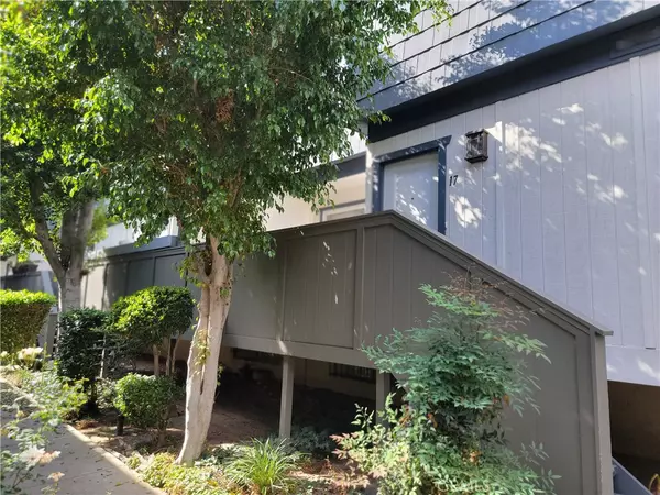 Tarzana, CA 91356,18550 Hatteras ST #17