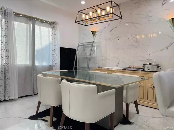 Rosemead, CA 91770,3823 2 Walnut Grove