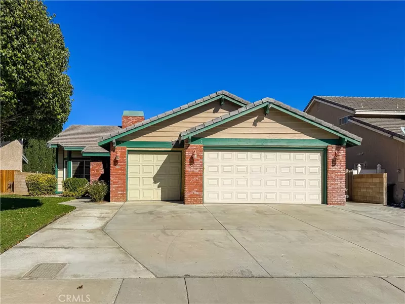3137 Peachwood, Lancaster, CA 93536