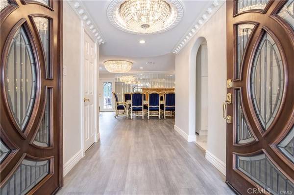 Northridge, CA 91324,18834 Devonshire