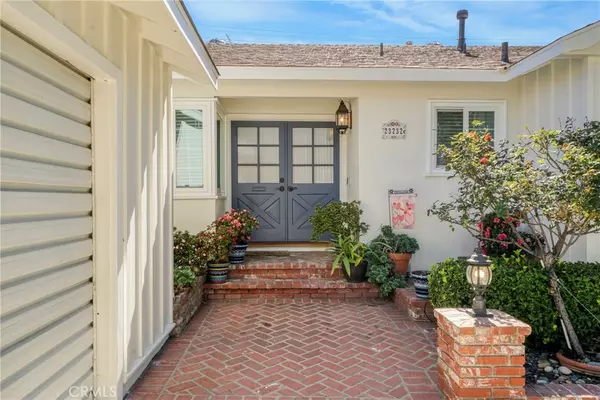 West Hills, CA 91307,23232 Hartland