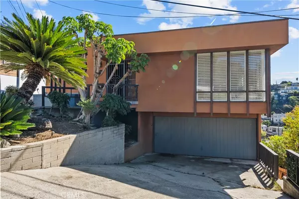 Silver Lake, CA 90026,1734 Redesdale