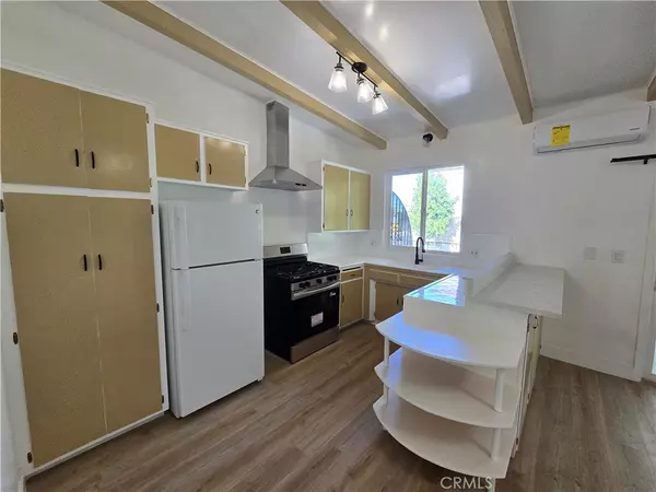 Sherman Oaks, CA 91403,5030 Sepulveda #3