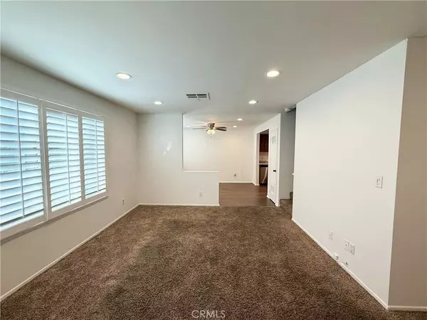 Sylmar, CA 91342,14307 Foothill Blvd #B6 #6