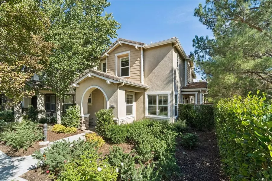 24040 Whitewater, Valencia, CA 91354