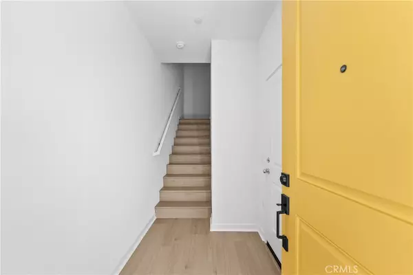 North Hills, CA 91343,9423 1/2 N Sepulveda Blvd. #4