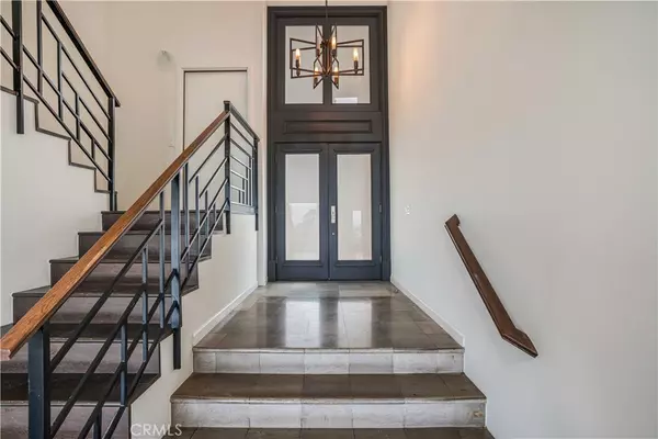 Studio City, CA 91604,3622 Roberts View