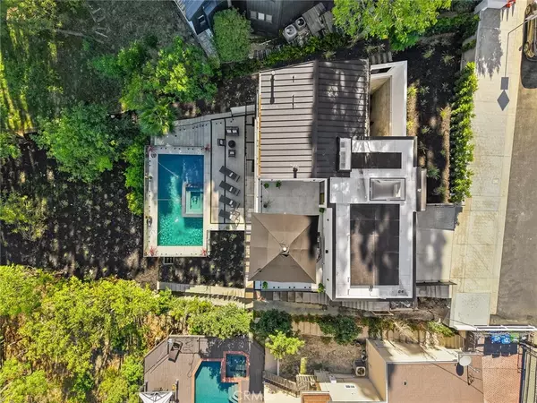 Encino, CA 91436,16800 Oak View