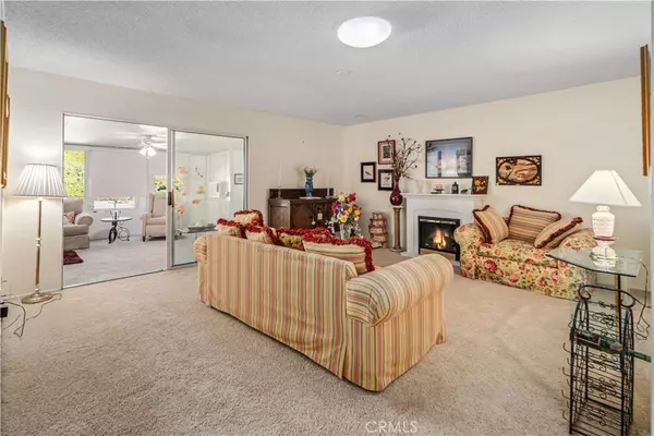 Newhall, CA 91321,19427 Oak Crossing RD