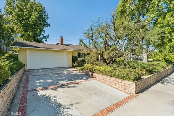 Newhall, CA 91321,25035 Green Mill AVE