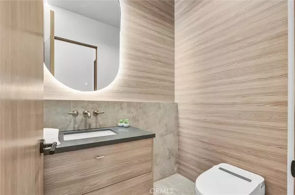 North Hollywood, CA 91606,6238 Babcock AVE