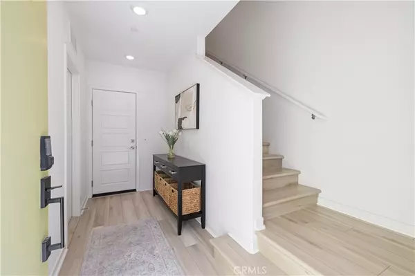 Valencia, CA 91381,26976 Tanager LN