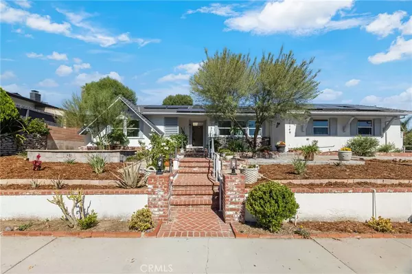 17151 & 17149 W Lassen ST, Northridge, CA 91325