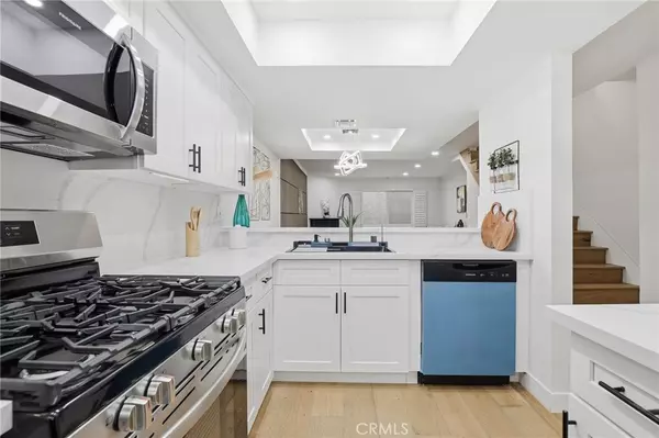 North Hollywood, CA 91602,11119 Camarillo #104