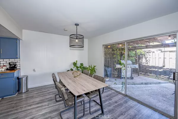 Valencia, CA 91354,22725 Garzota DR