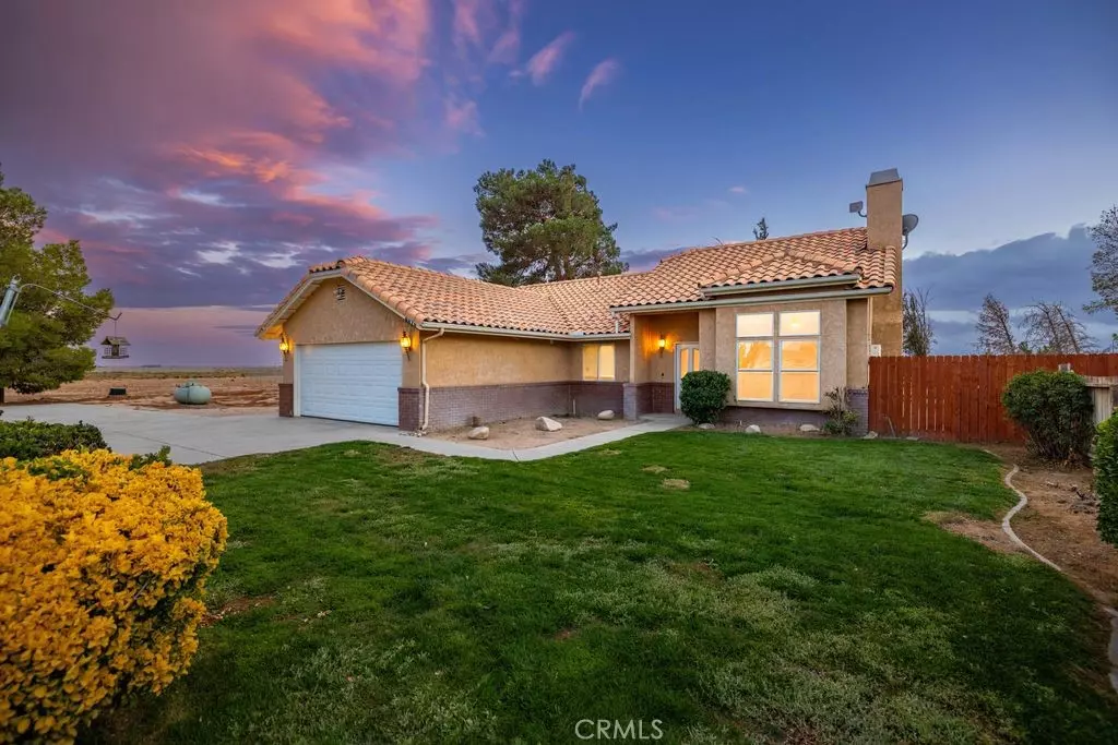 Lancaster, CA 93536,6818 W Avenue A2