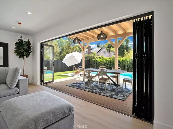 West Hills, CA 91307,6667 Royer AVE