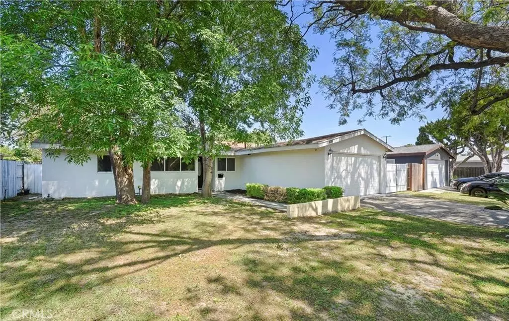 Winnetka, CA 91306,20617 Schoenborn