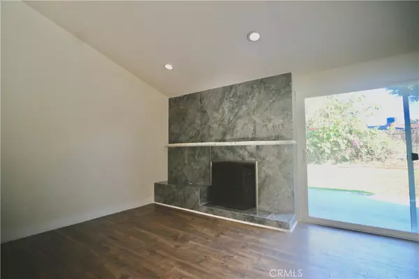 Winnetka, CA 91306,20617 Schoenborn