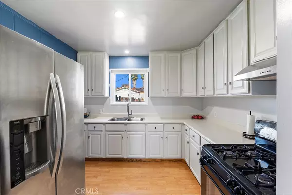 North Hollywood, CA 91605,13069 Strathern ST