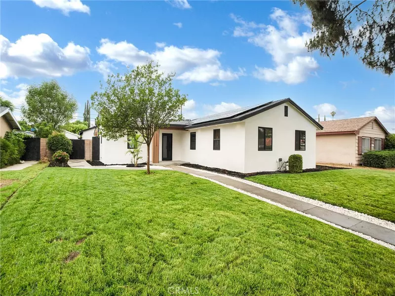 7055 Fallbrook AVE, West Hills, CA 91307