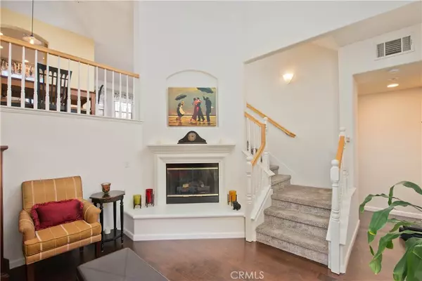 Valencia, CA 91354,28254 Canterbury CT