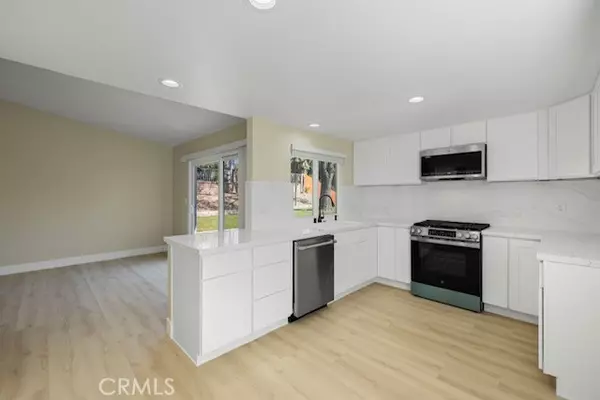 Canyon Country, CA 91387,28434 Alder Peak