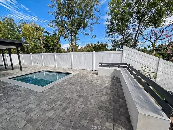 Chatsworth, CA 91311,20500 Blairmoore ST