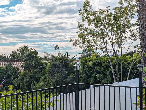 Chatsworth, CA 91311,20500 Blairmoore ST