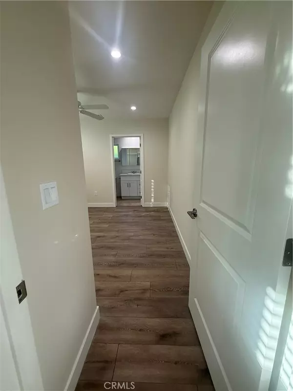 Reseda, CA 91335,6911 Jamieson AVE