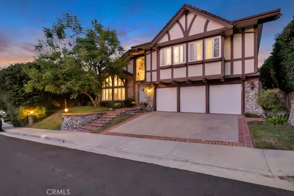 6146 County Oak, Woodland Hills, CA 91367