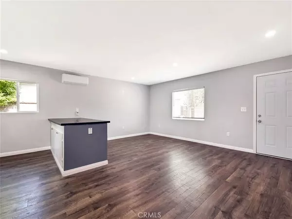 Northridge, CA 91325,8828 Chimineas AVE