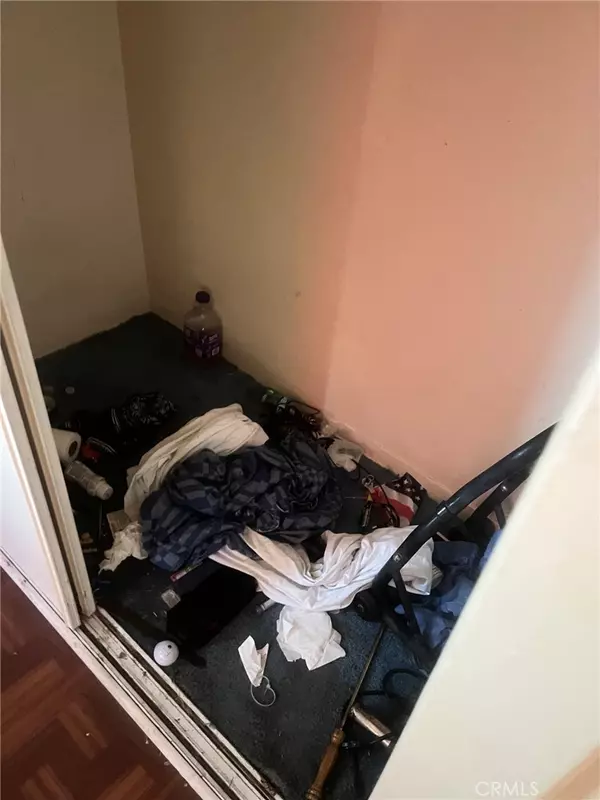 Rialto, CA 92376,350 N Park