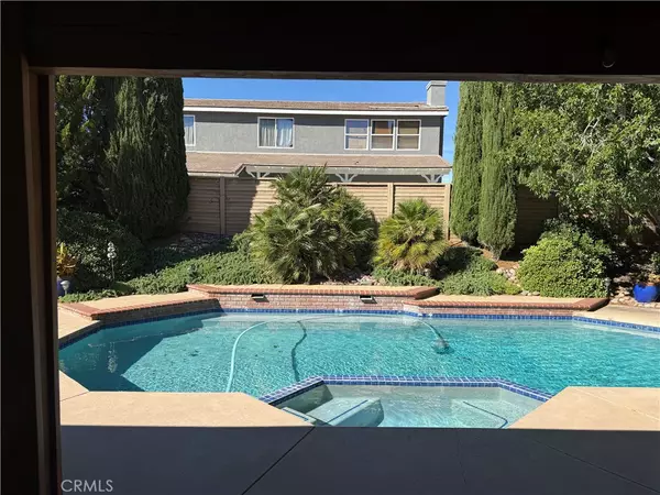 Lancaster, CA 93536,42255 Round Hill DR