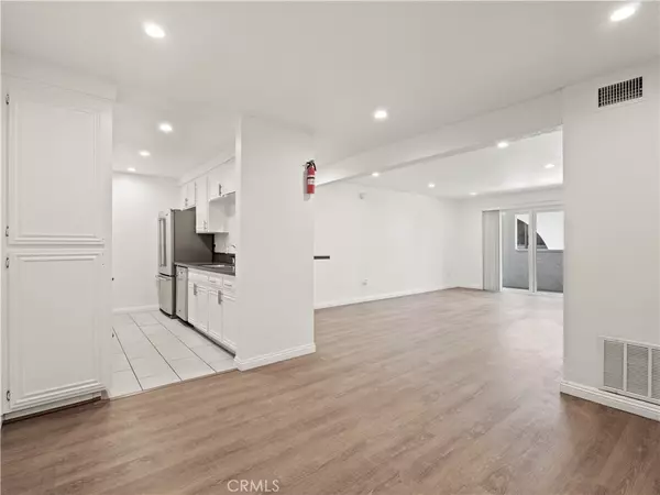 Encino, CA 91316,5334 Lindley AVE #125