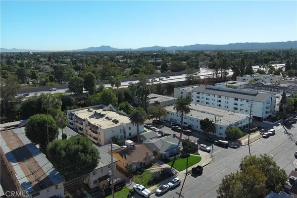 Van Nuys, CA 91406,7406 Haskell