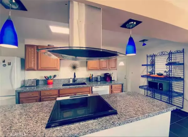 Yucca Valley, CA 92284,7912 Victor Vista