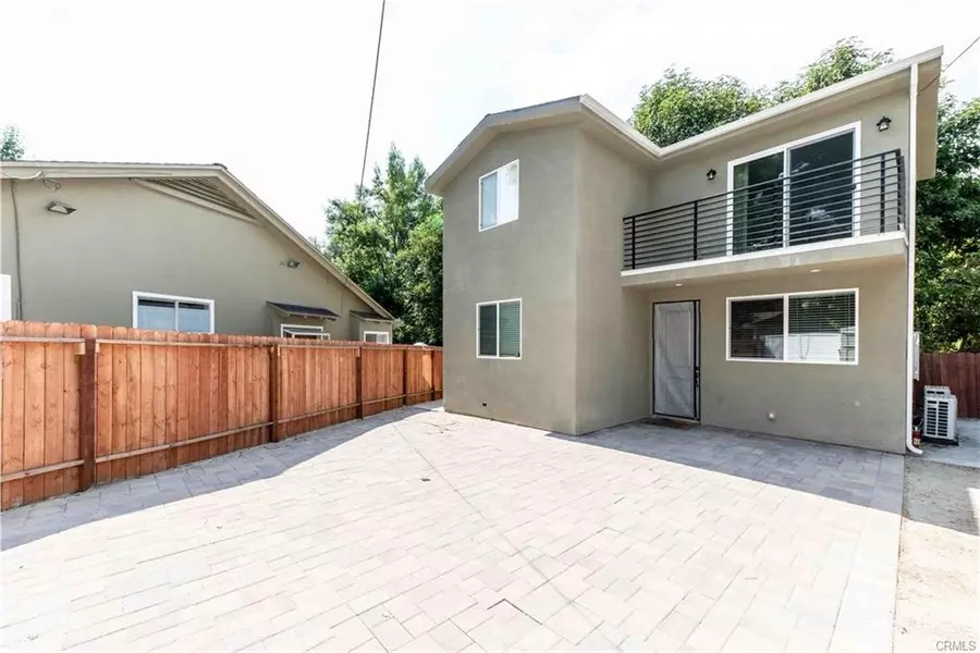 22849 Macfarlane, Woodland Hills, CA 91364