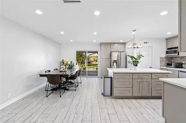 West Hills, CA 91307,6609 Birchton AVE