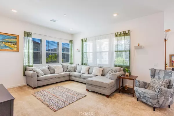 Valencia, CA 91381,27504 Illumination CT