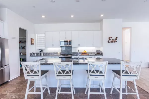 27504 Illumination CT, Valencia, CA 91381