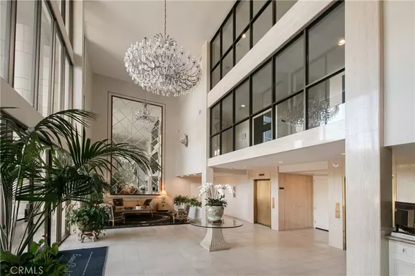 Encino, CA 91316,4949 Genesta AVE #308