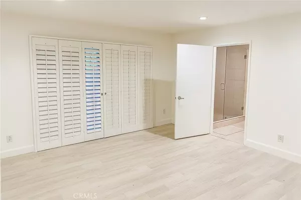 Los Angeles, CA 90035,1310 Roxbury DR #102