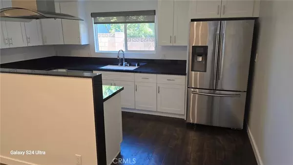 Canoga Park, CA 91303,22305 Schoolcraft