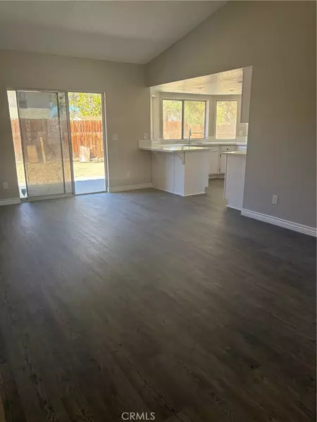 37543 Royal CT, Palmdale, CA 93552