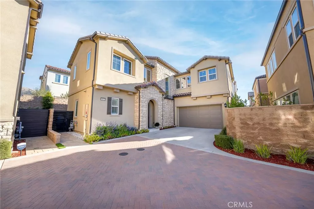 Porter Ranch, CA 91326,20811 W Bur Oak CIR
