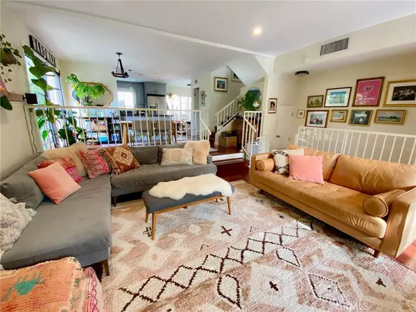 Studio City, CA 91604,4218 Troost #15