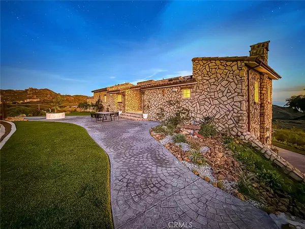 Malibu, CA 90265,33239 Mulholland HWY