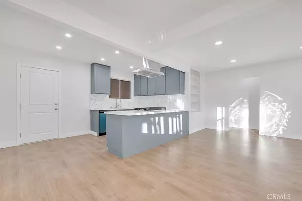 Van Nuys, CA 91411,14937 Friar